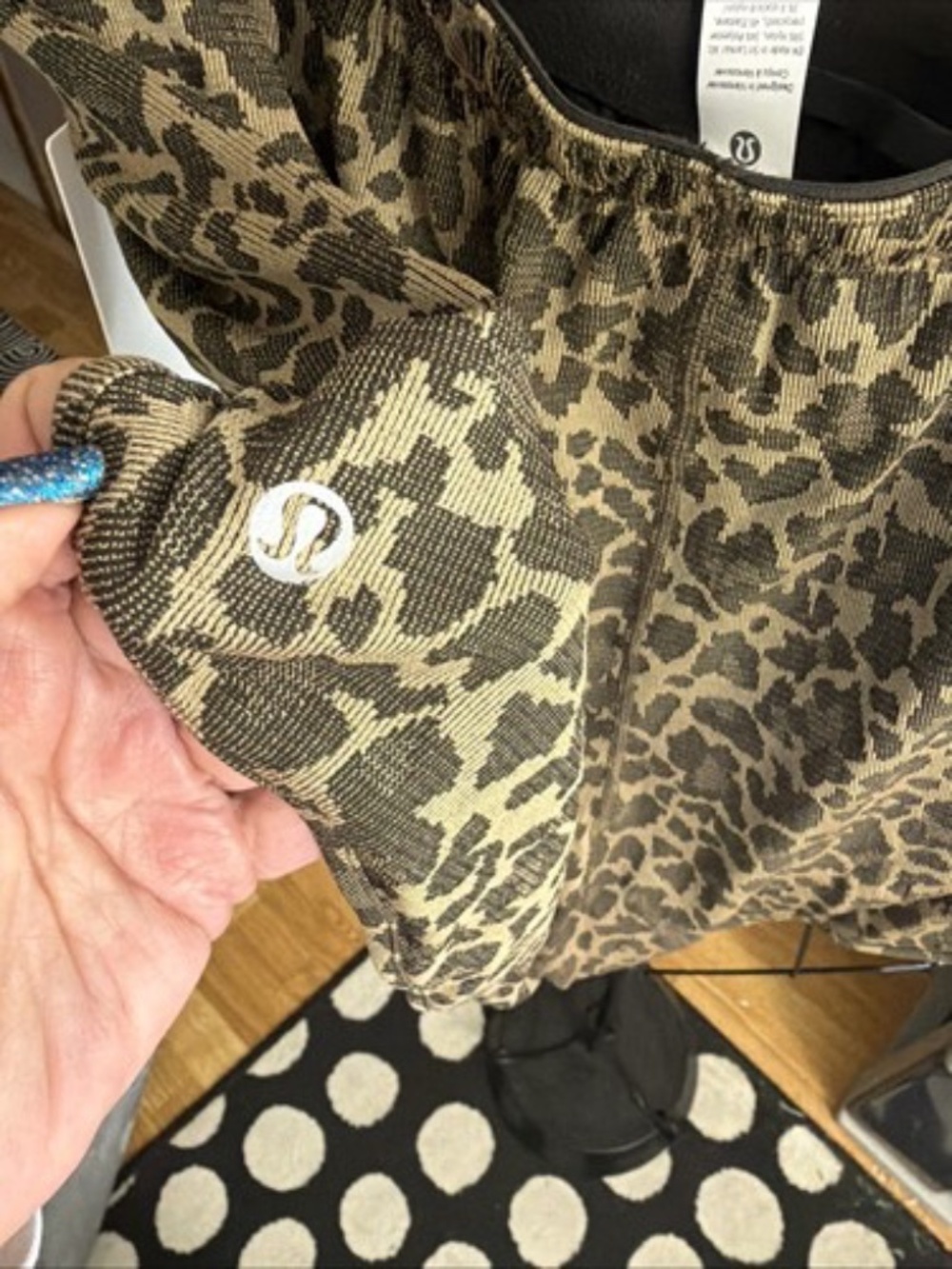 NWT Lululemon Swiftly Mid-Rise Cheetah Leopard Print Shorts 3” Size 14 - Picture 3 of 4